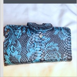 Mundi blue and black flowers & leaves wall…